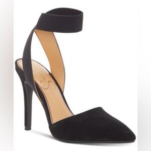 Jessica Simpson
Perinna Ankle Strap Pumps Size 6.5 NEW